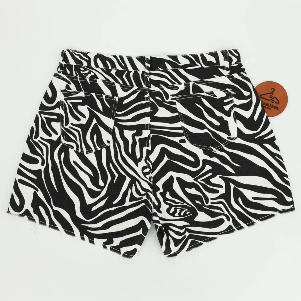 SHEIN Women Zebra Print High Waisted Raw Hem Denim Shorts Black White Size 2XL‎